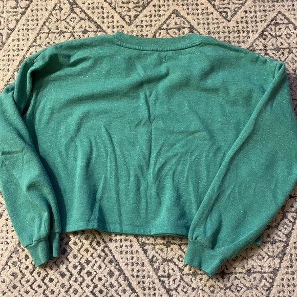 Green Colsie Cropped V-Neck sweatshirt size M - Picture 4 of 4